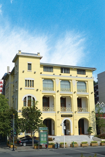 宋庆龄汉口.jpg